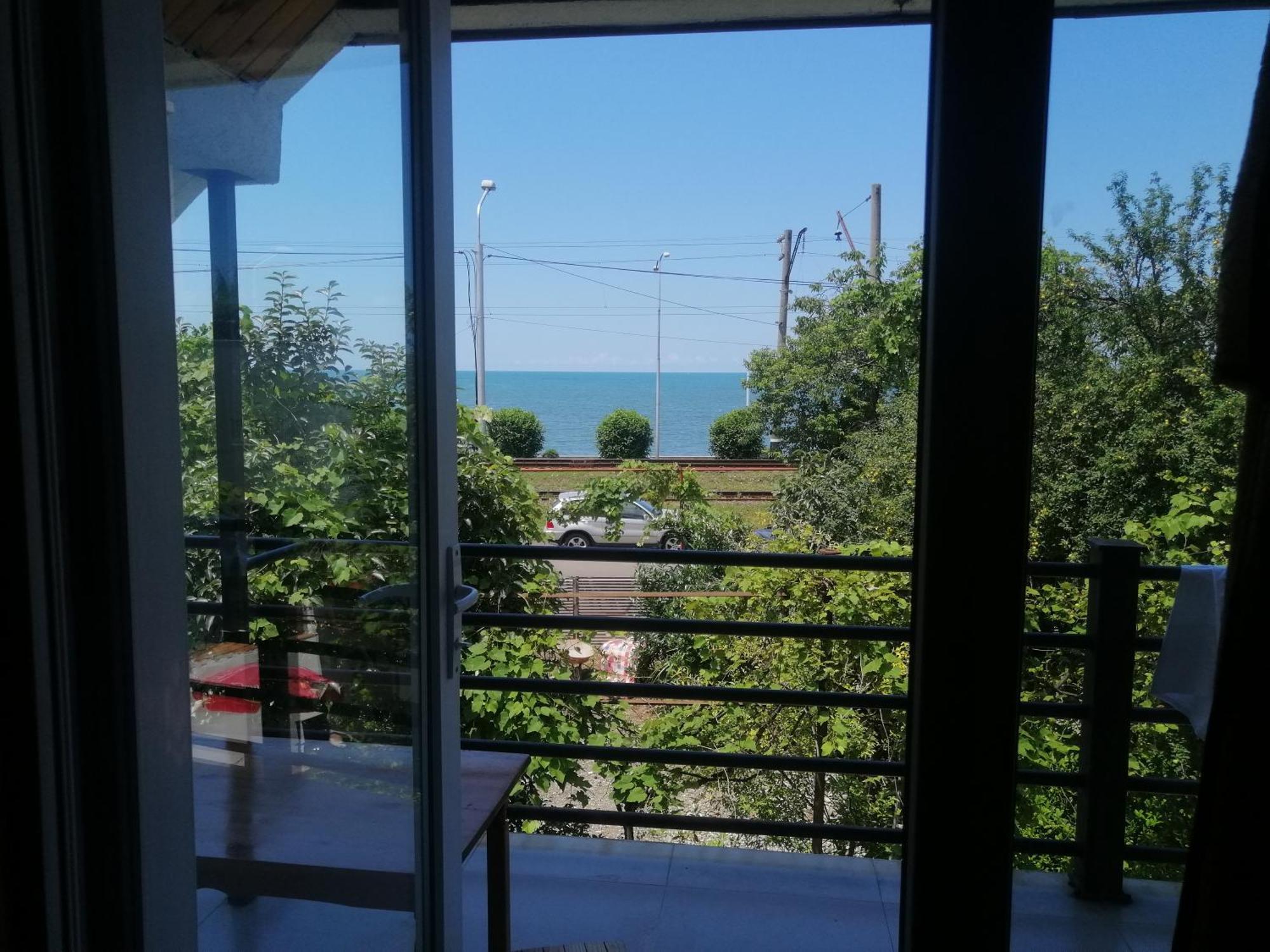 Hotel David Dali House Batumi Esterno foto