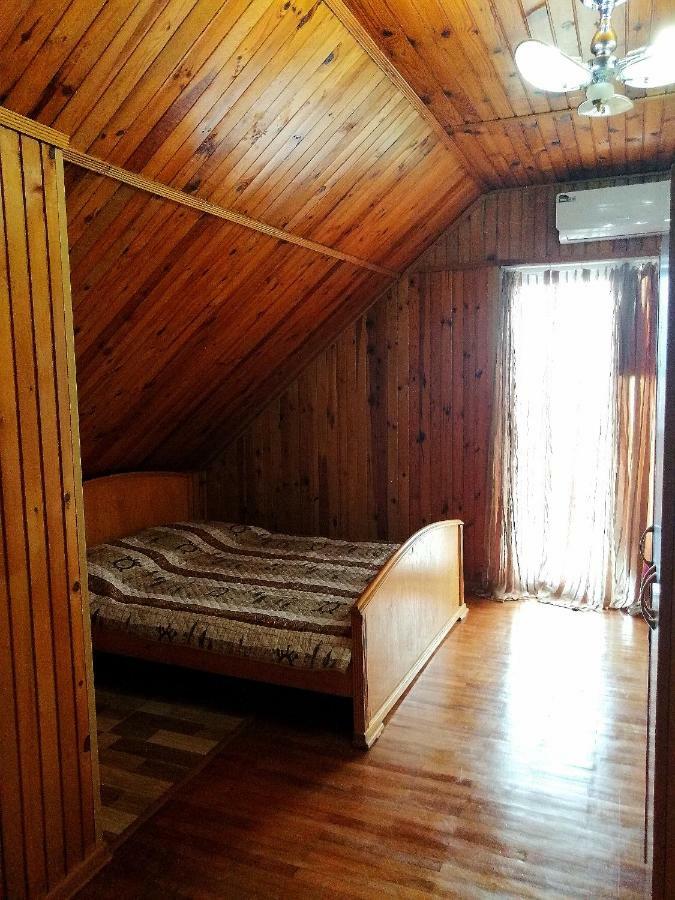 Hotel David Dali House Batumi Esterno foto